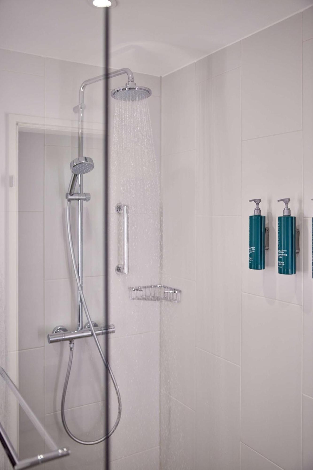 Hotel Doubletree By Hilton Schweizerhof 4*