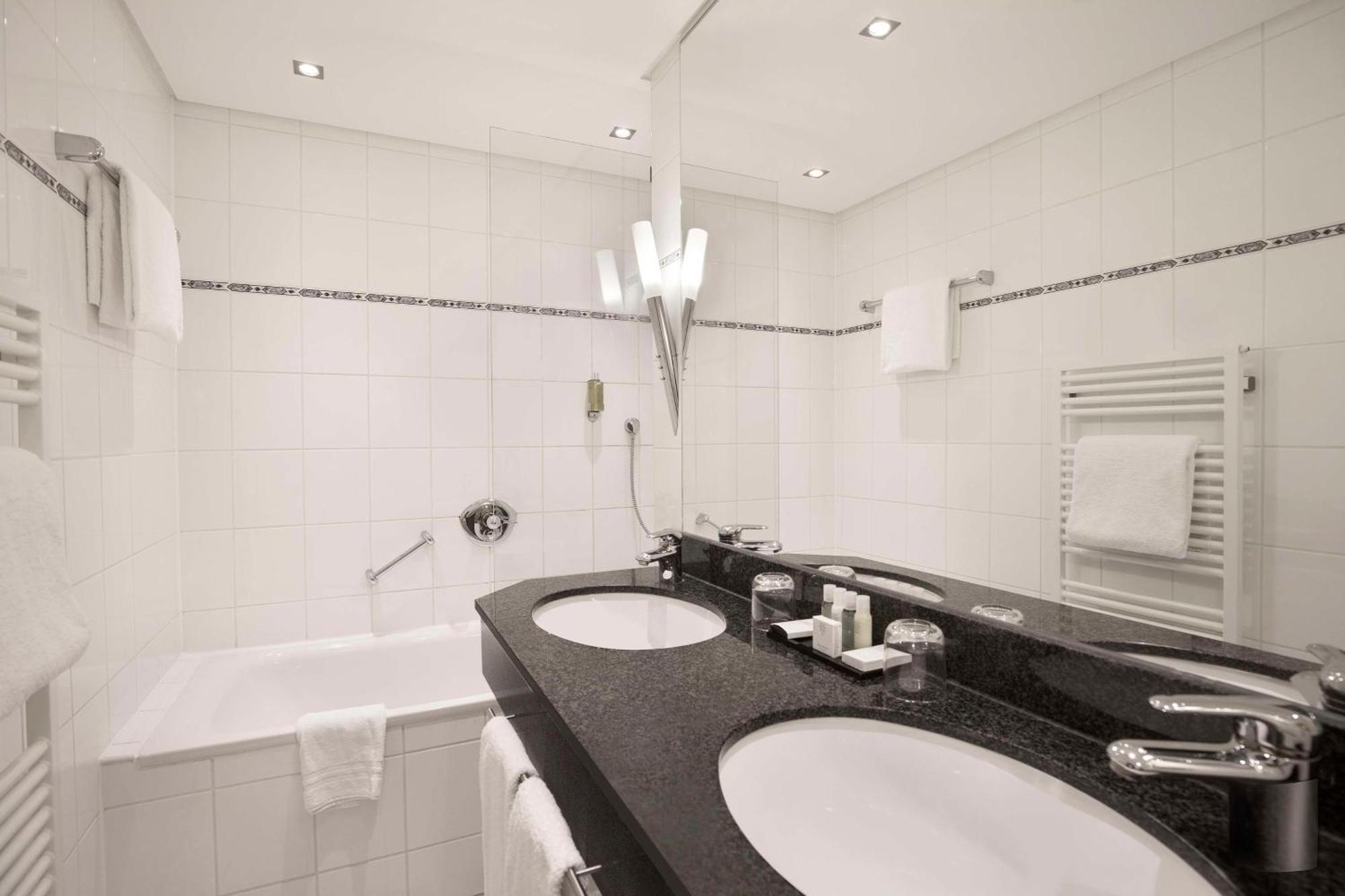 Doubletree By Hilton Schweizerhof 4* Hannover